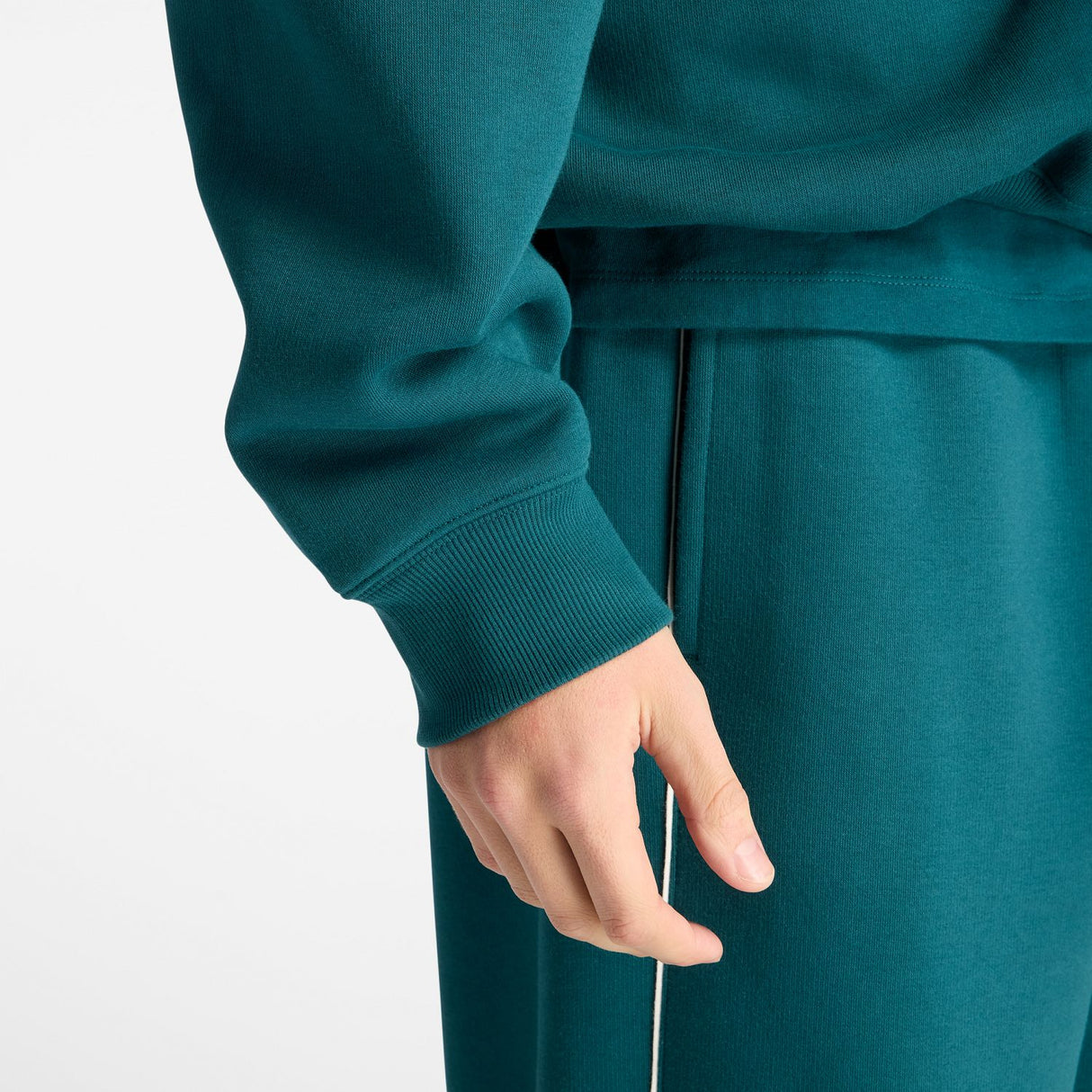 New Balance Men's Trackside Fleece Crew-5