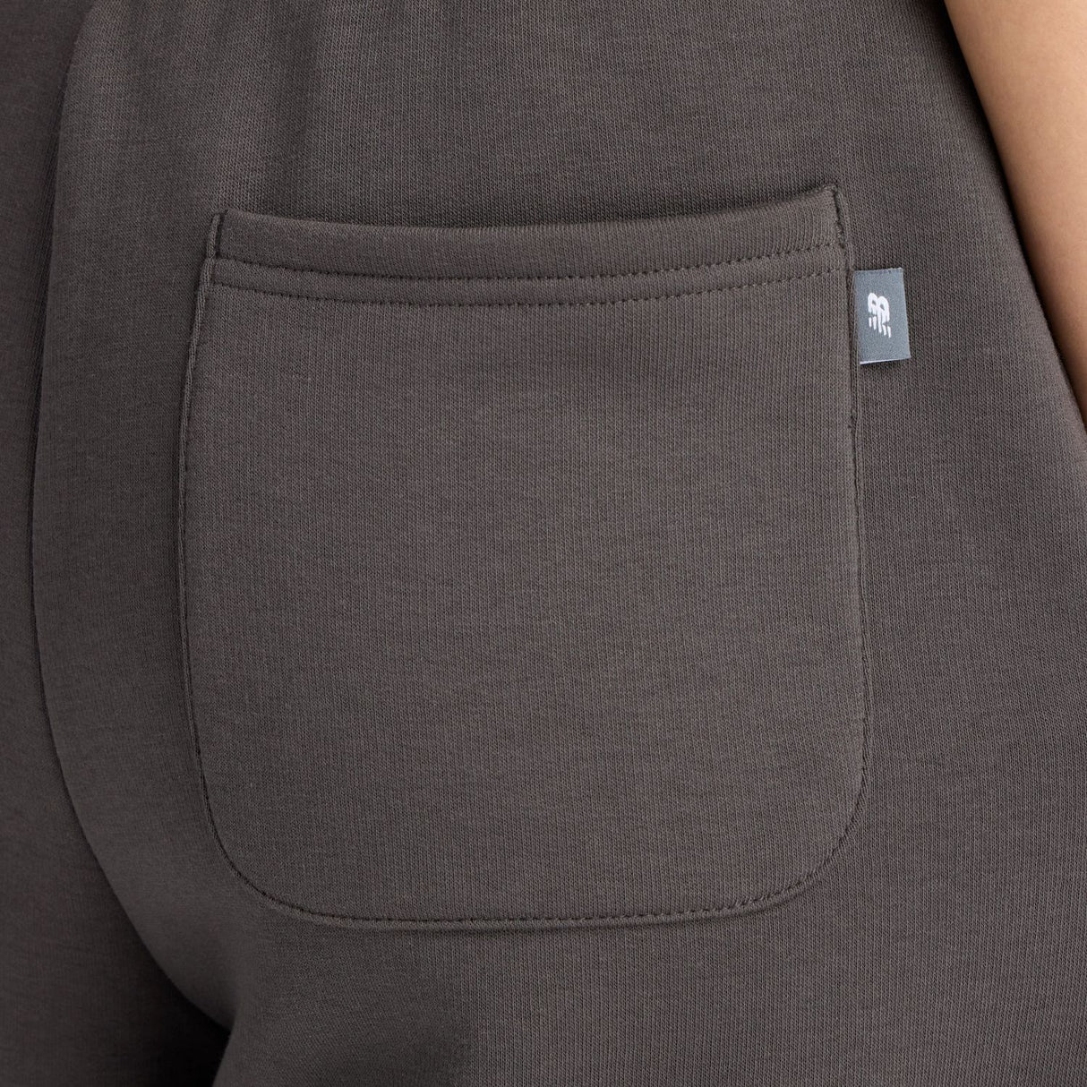 New Balance Women's Trackside Fleece Barrel Pants-7