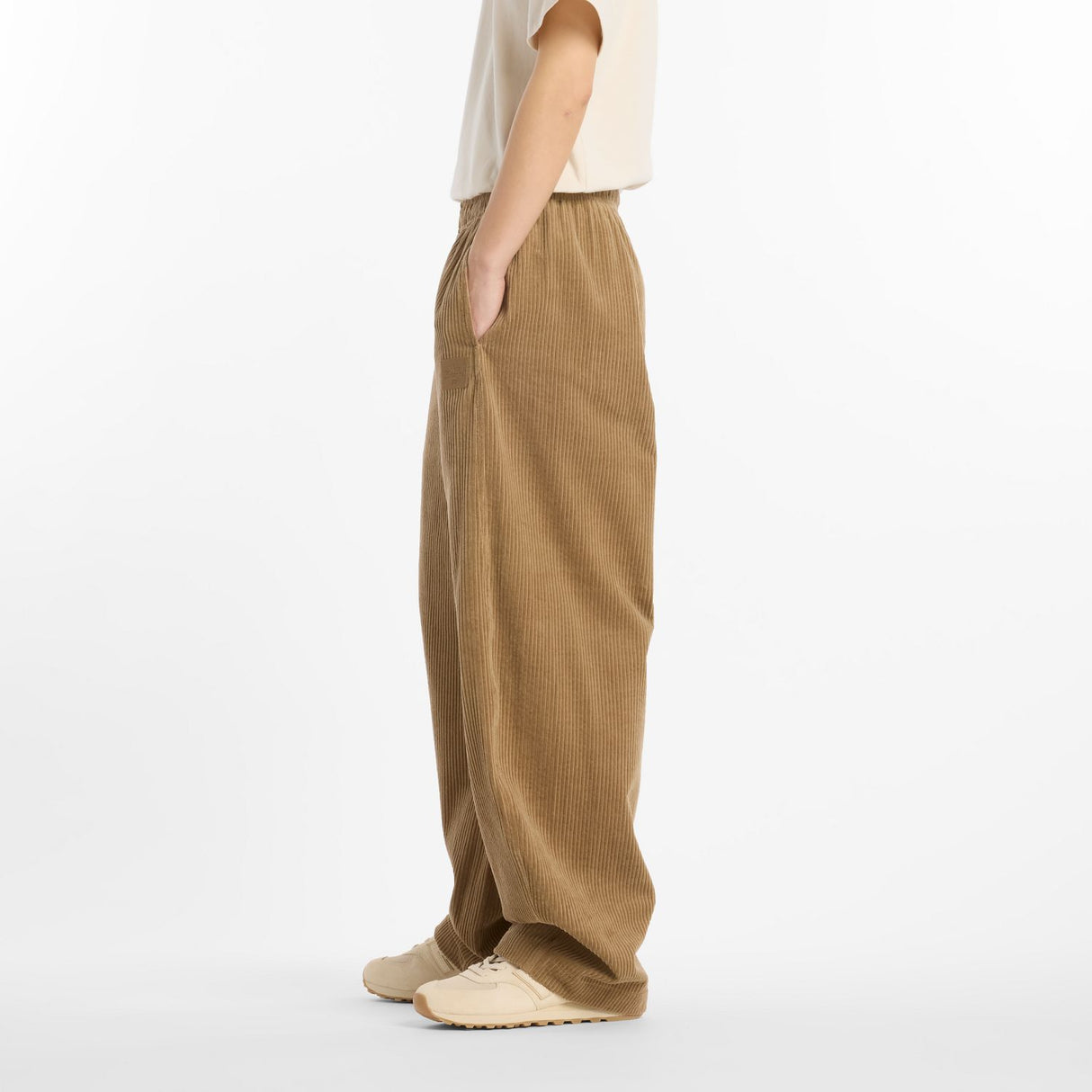 New Balance Women's LNY Woven Pants Western Fit-3