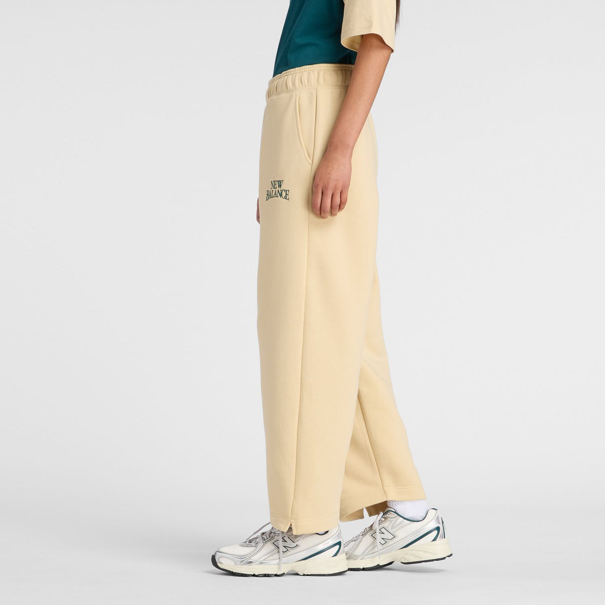 New Balance Women's Trackside Fleece Barrel Pants-3