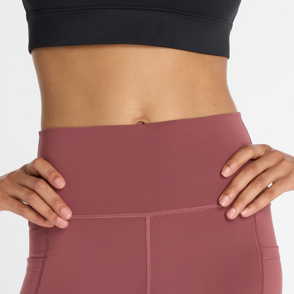 New Balance Women's Sleek Pocket High Rise Short 6-4