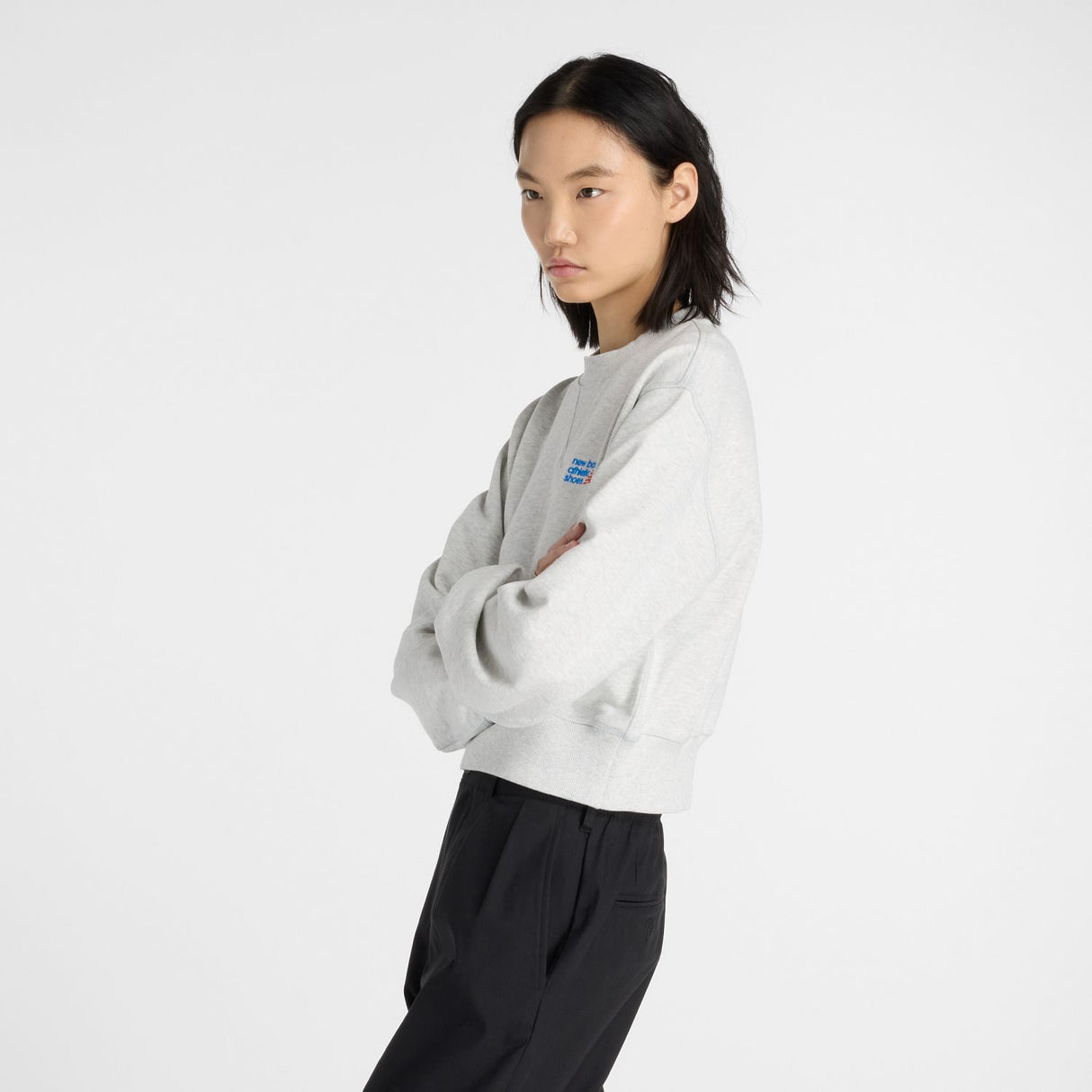 New Balance Women's Athletics Premium Logo Relaxed Crop Crew-4