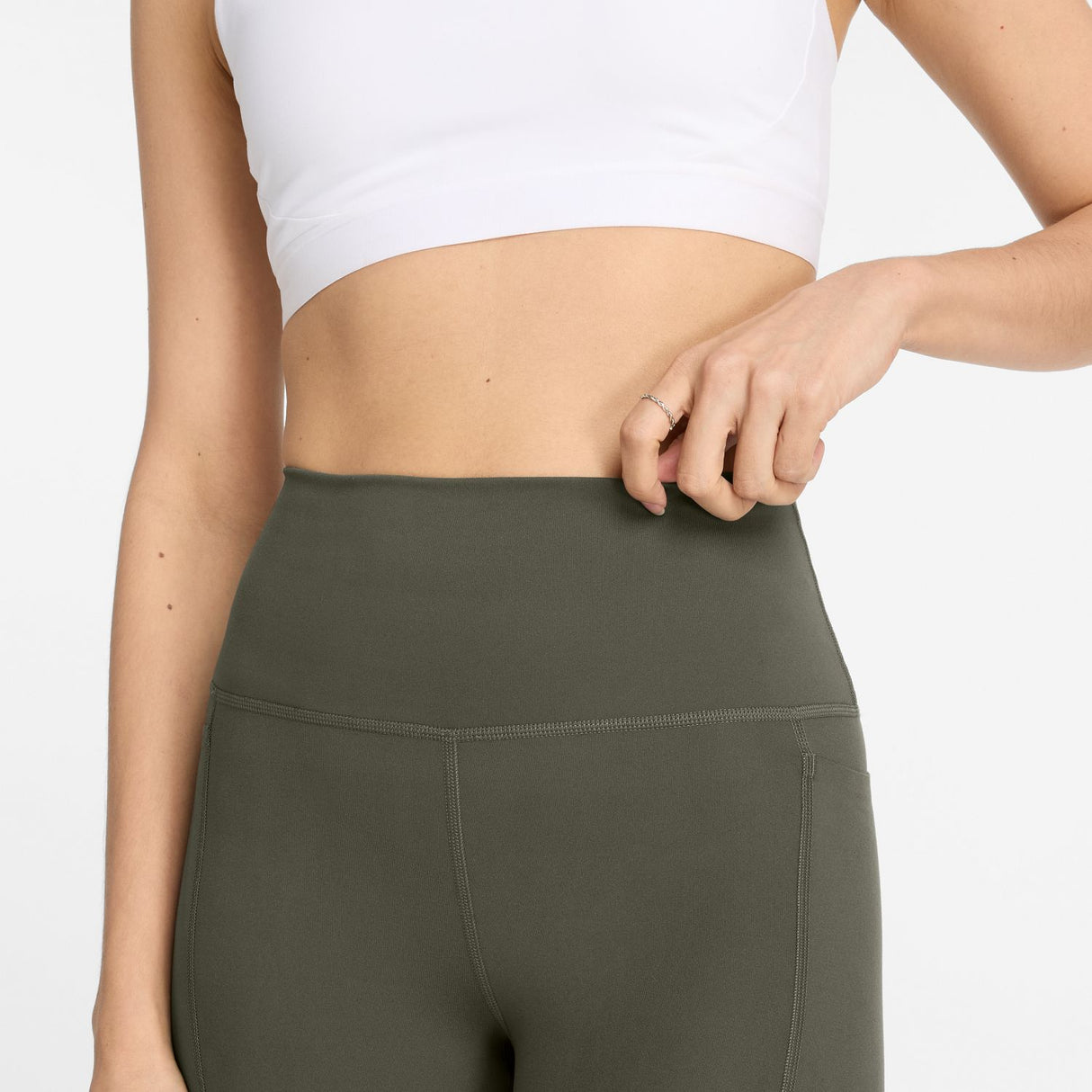 New Balance Women's Harmony Pocket High Rise Legging-6