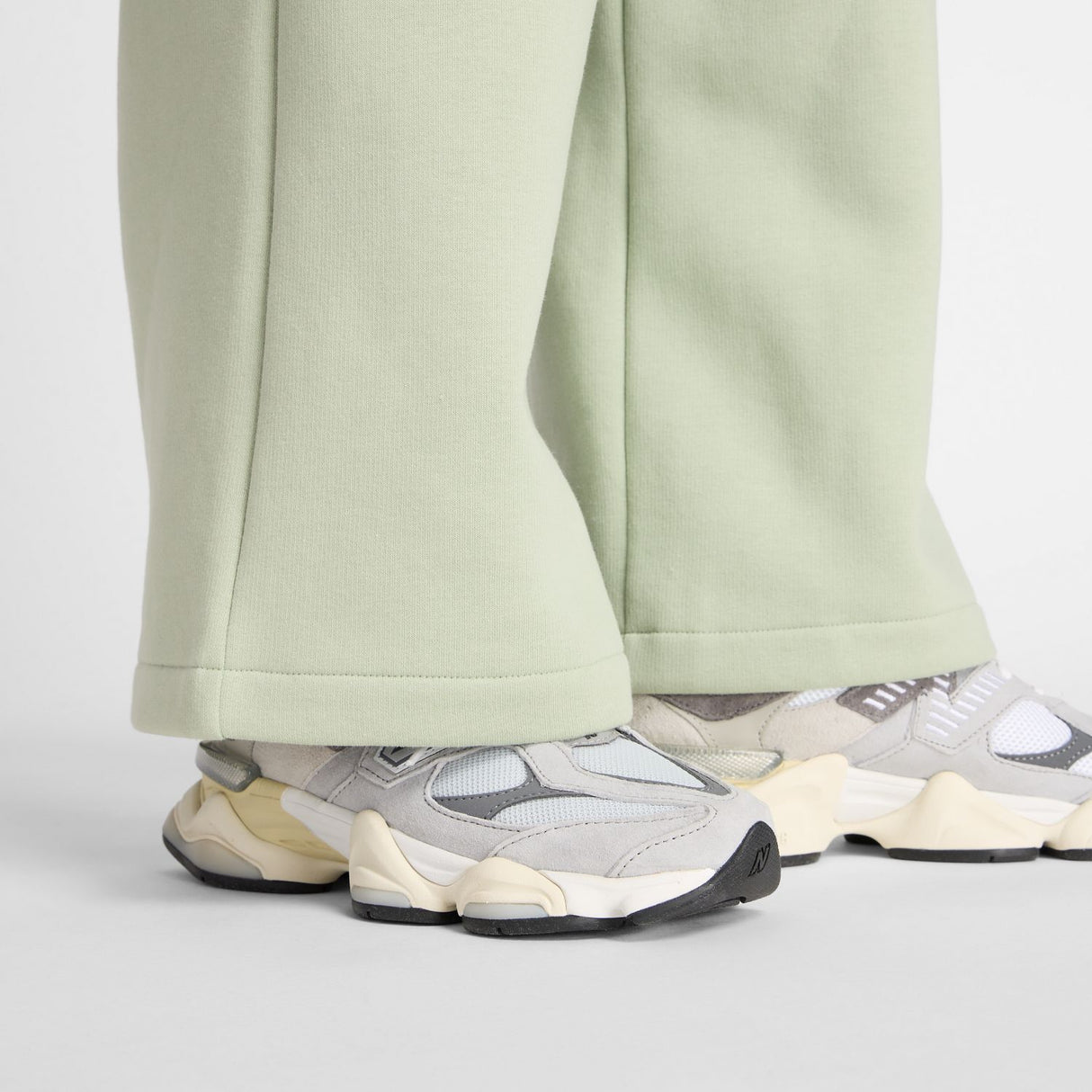 New Balance Women's Linear Heritage Fleece Wide Leg Pant-7