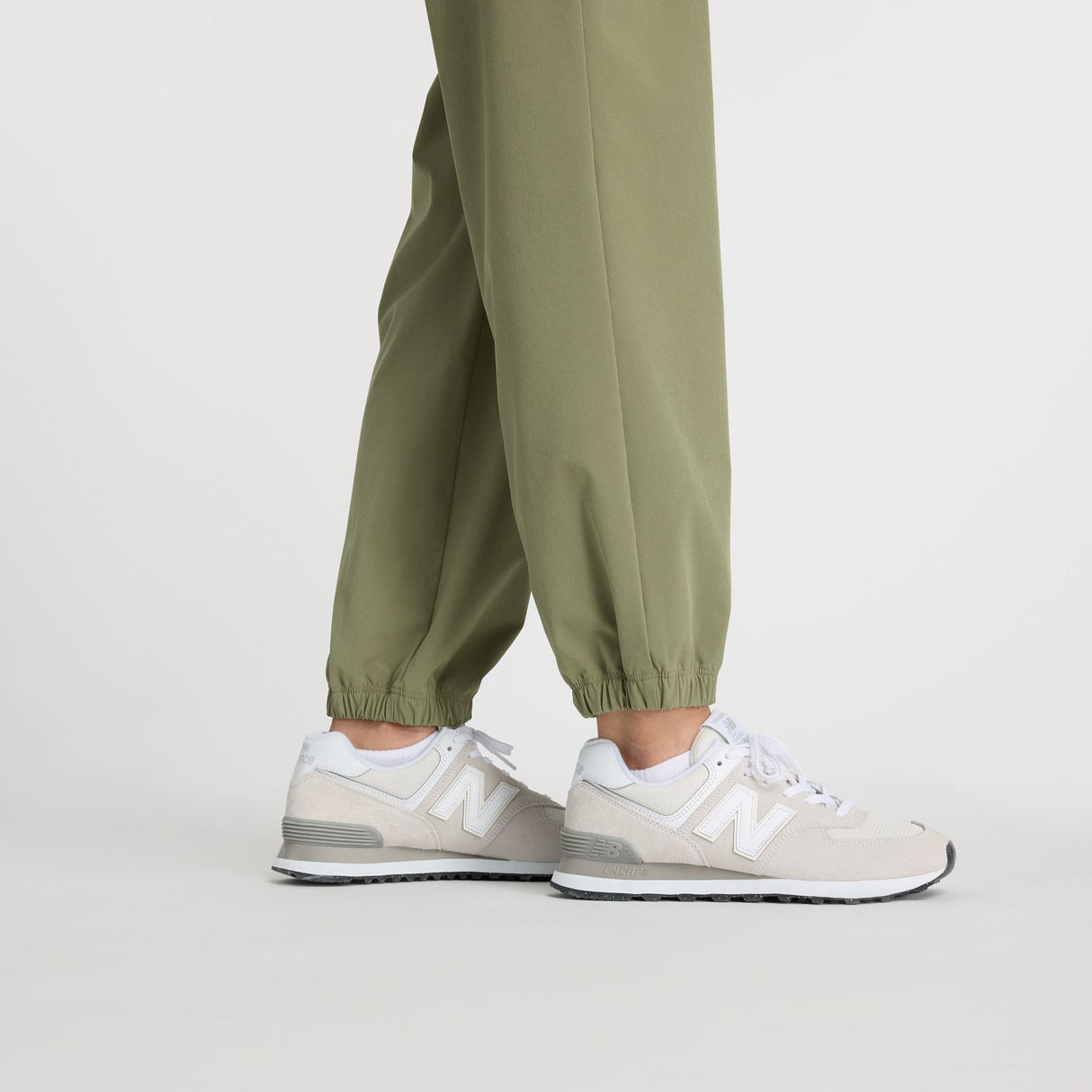 New Balance Women's Athletics Stretch Woven Jogger-7