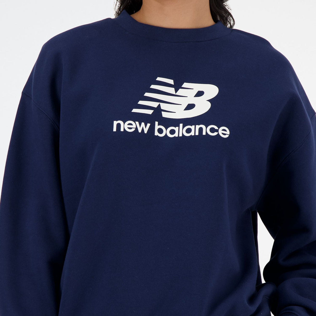 New Balance Women's Sport Essentials Fleece Logo Crew-4
