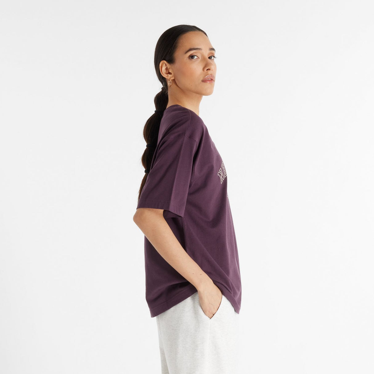 New Balance Women's Graphic Jersey Oversized T-Shirt-2