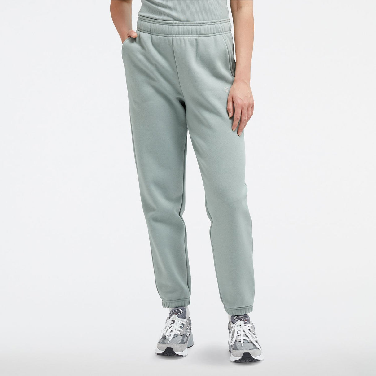 New Balance Women's Linear Heritage Brushed Back Fleece Sweatpants-1