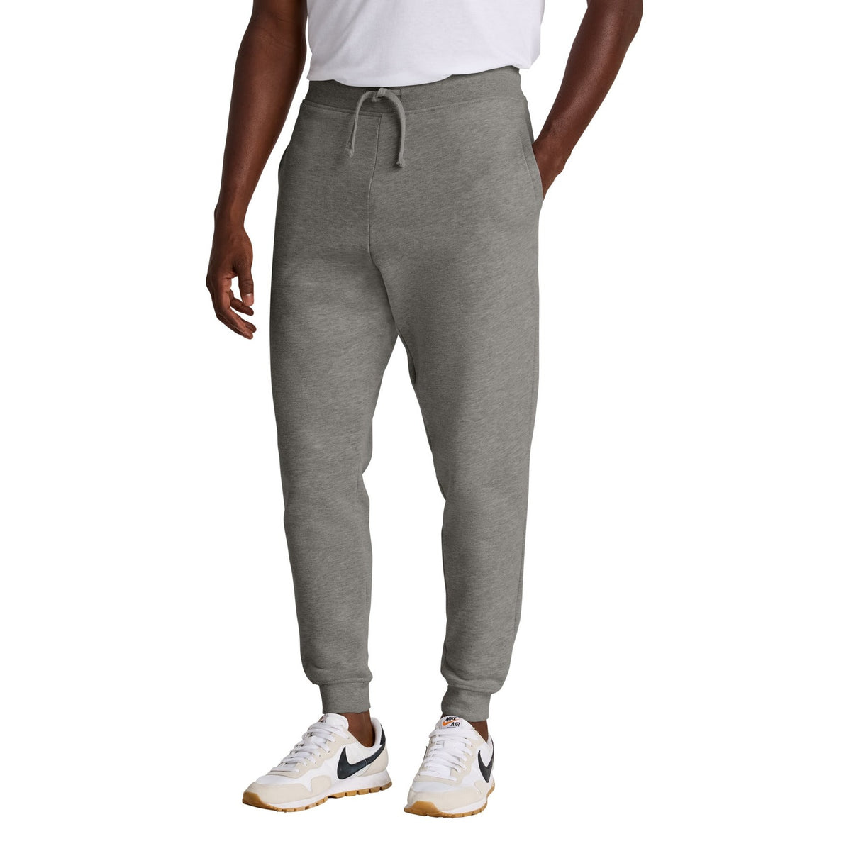 District Men's V.I.T. Fleece Jogger DT6107