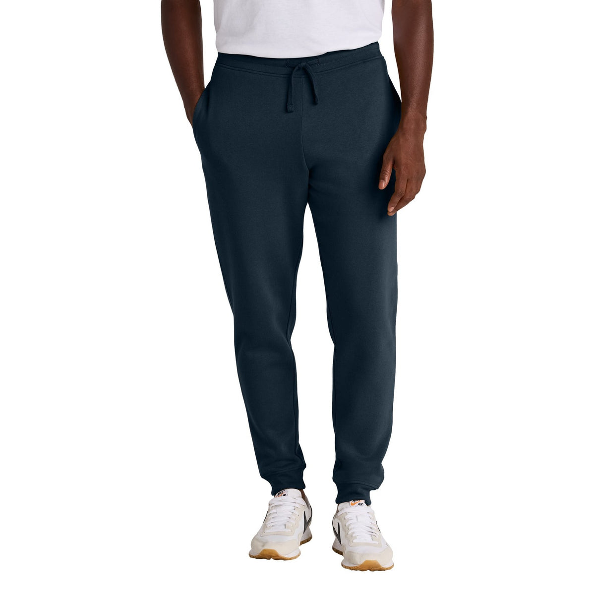 District Men's V.I.T. Fleece Jogger DT6107