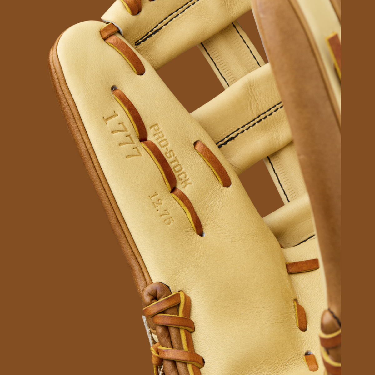 Wilson Men's 2026 A2000 Classics Series 1777 12.75" Outfield Baseball Glove-6