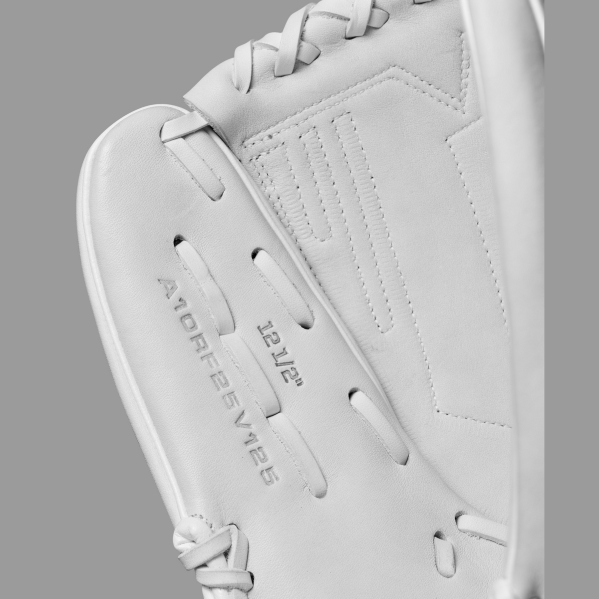 Wilson 2024-2025 A1000 V125 12.5" Outfield Fastpitch Softball Glove-6