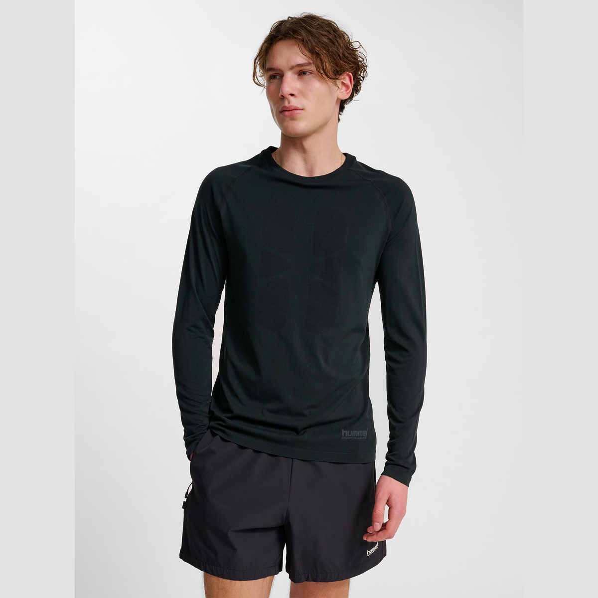 hummel Men's HIIT Seamless Long Sleeve T-Shirt-5