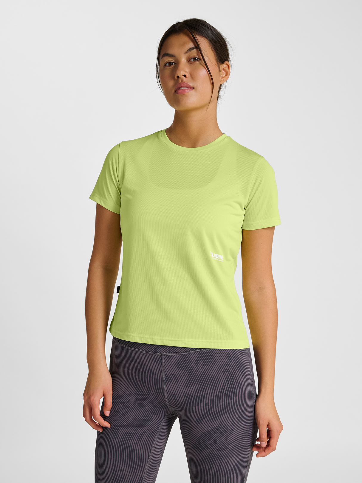 hummel Women's Pulse Workout Short Sleeve T-Shirt-5