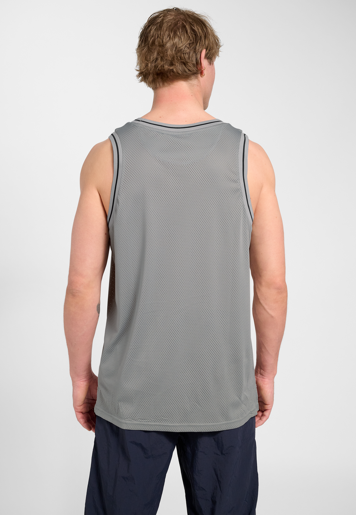 hummel Unisex World 26 Mesh Tank Top-5