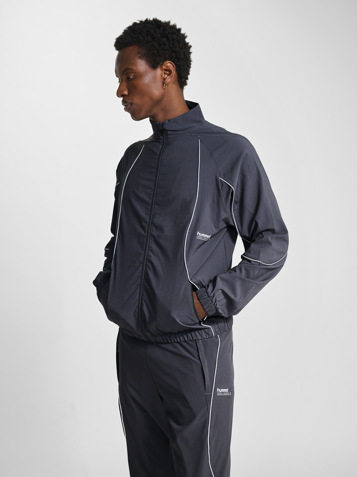 hummel Men's Pulse Woven Zip Jacket-5