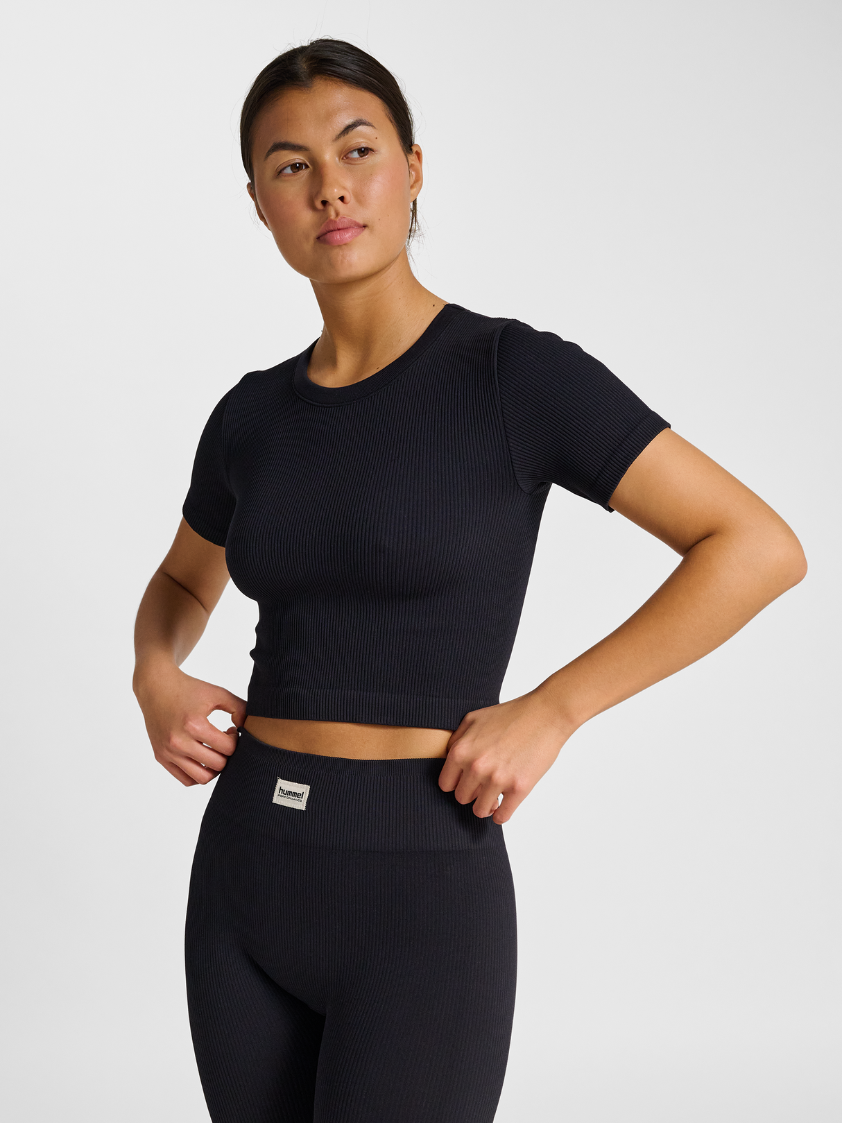 hummel Women's Pulse Seamless Rib Short Sleeve T-Shirt-5