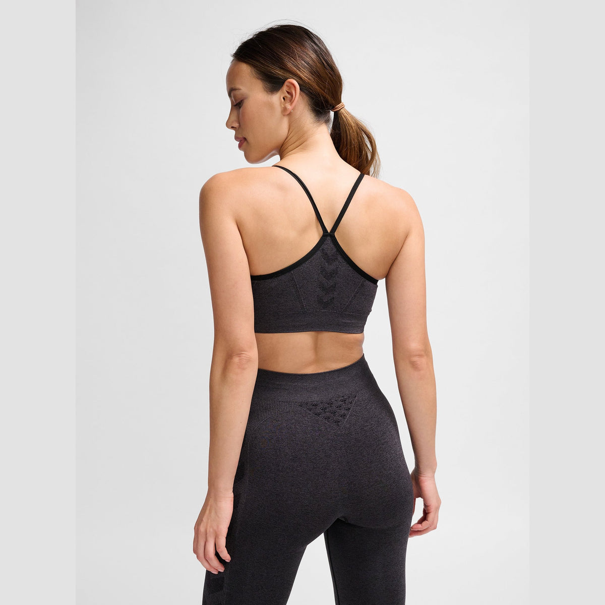 hummel Women's Ci Seamless Scrunch Sports Bra-7