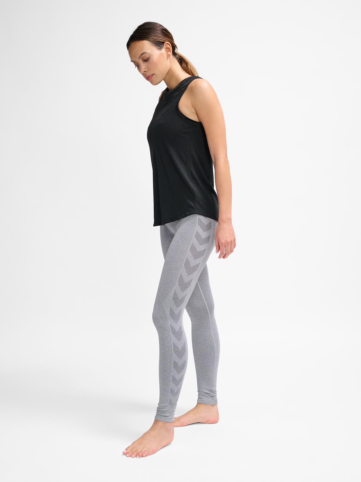hummel Women's Ci Seamless Mid Waist Scrunch Tight-4