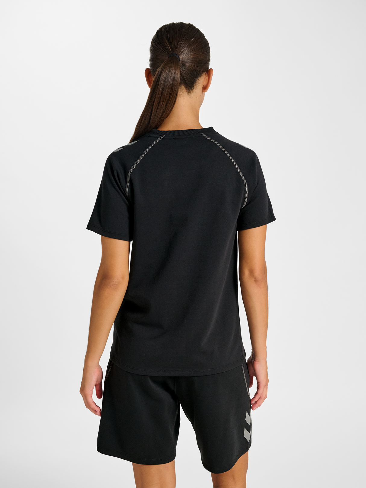 hummel Women's Move 2.0 Short Sleeve T-Shirt-4