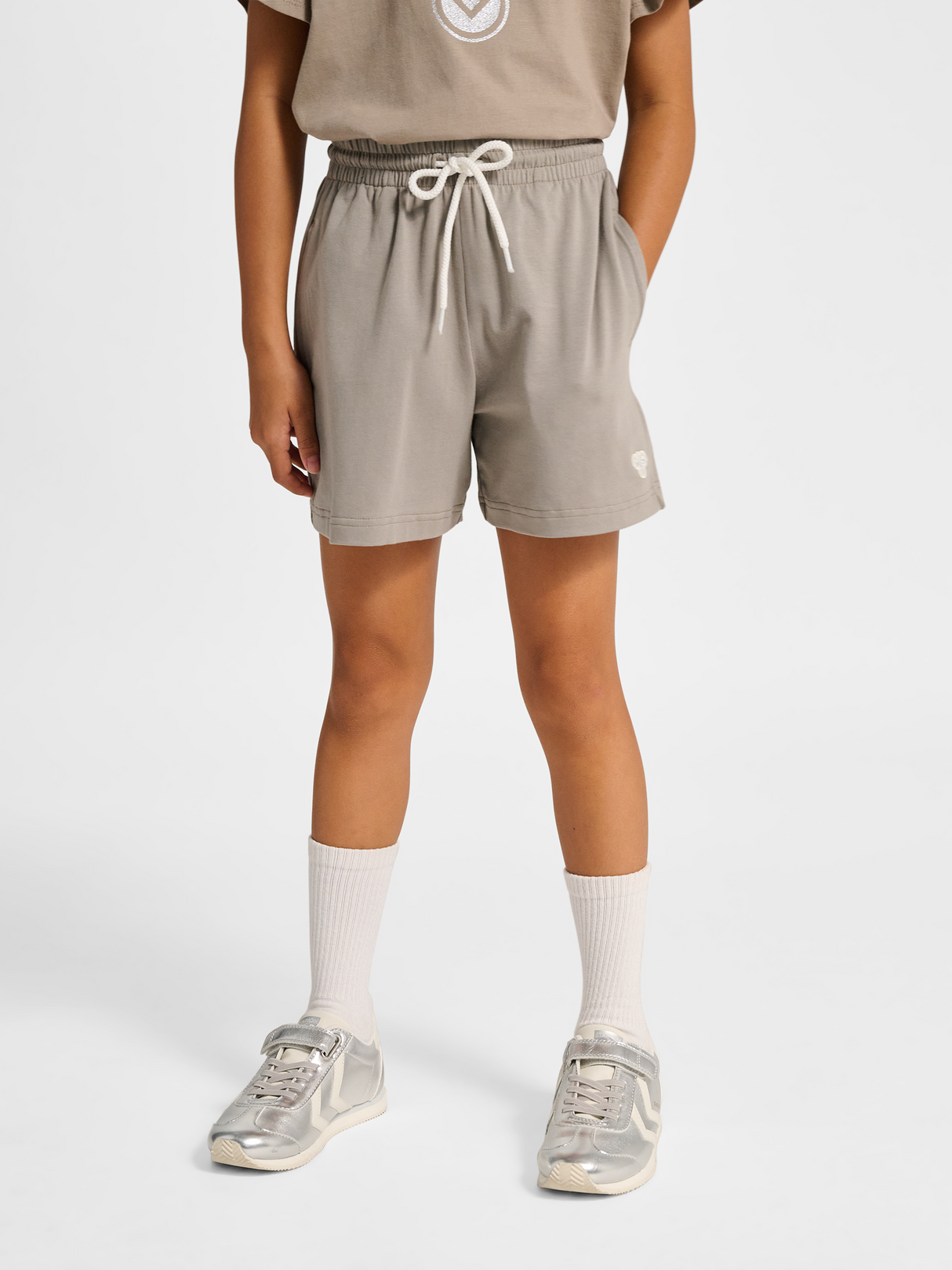 hummel Youth Loose Solid Shorts-5