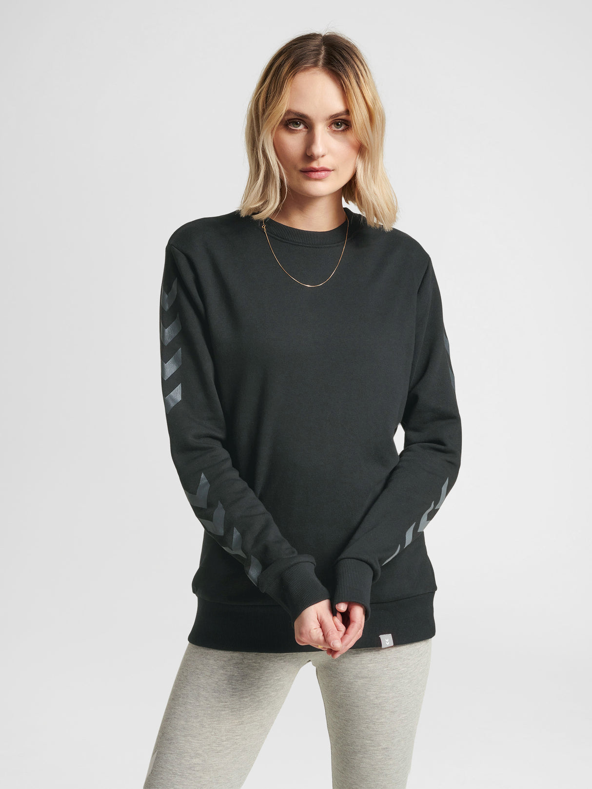 hummel Unisex Legacy Chevron Sweatshirt-6