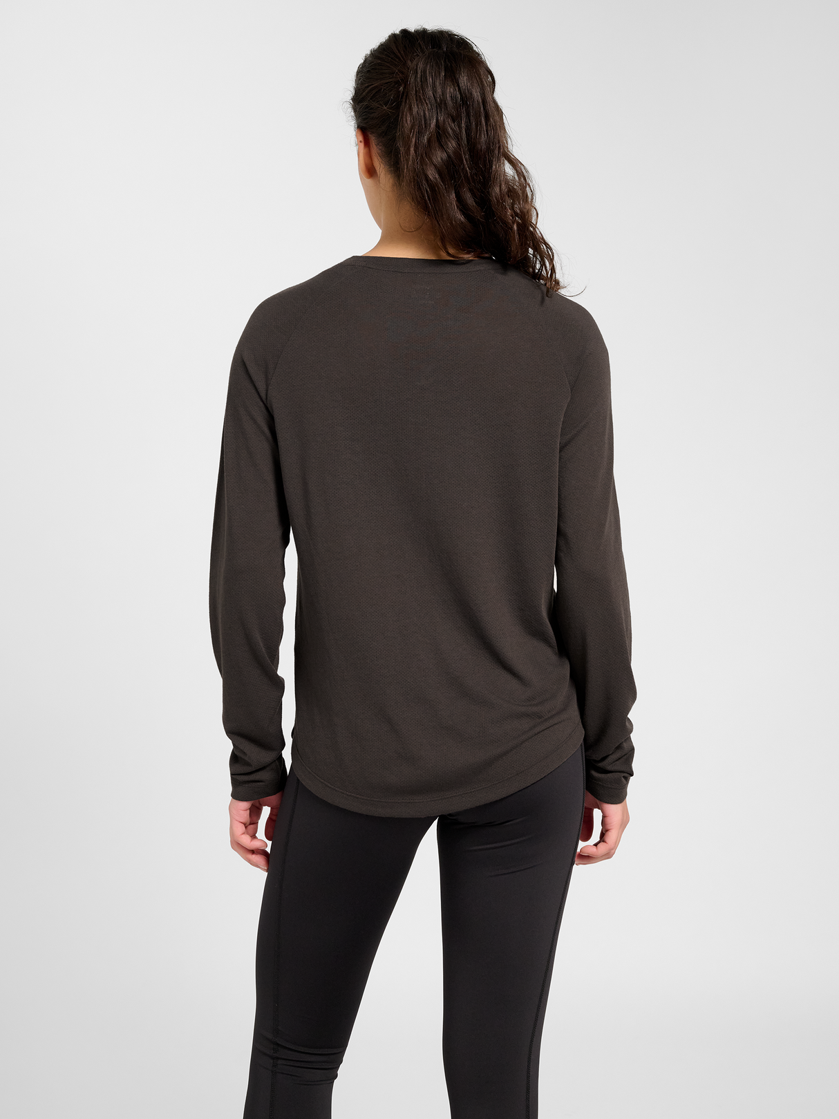 hummel Women's Mindful Training Vanja Long Sleeve T-Shirt-4