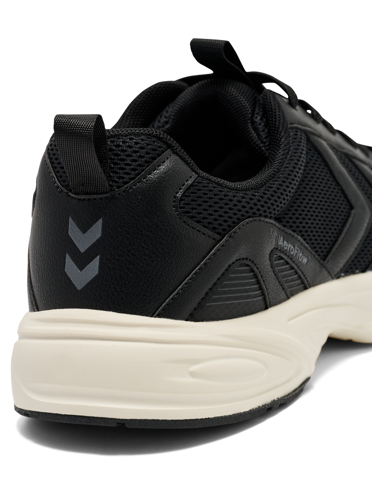 hummel Unisex Coreforce One Shoes-3