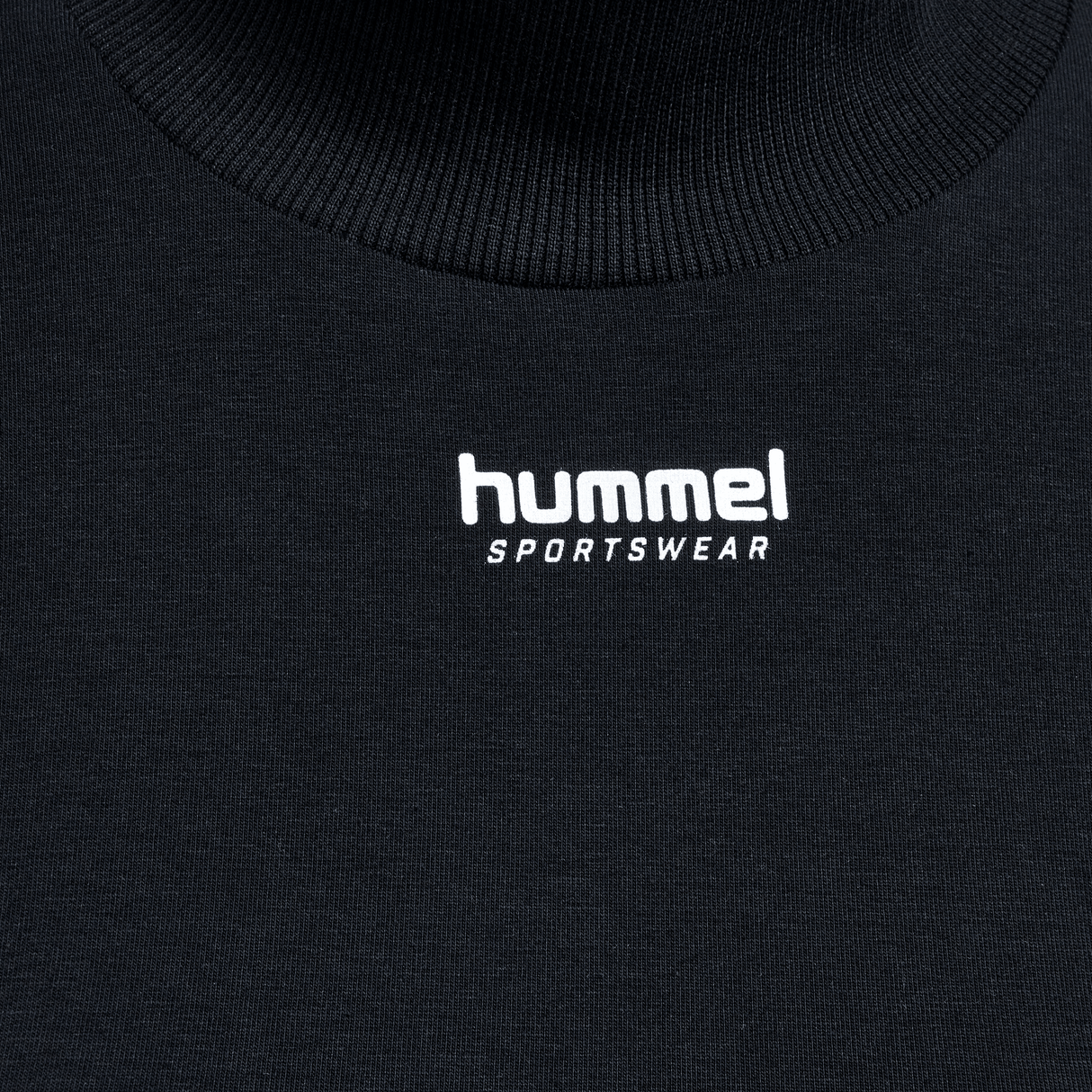 hummel Women's Legacy Jazzlyn Turtleneck-3