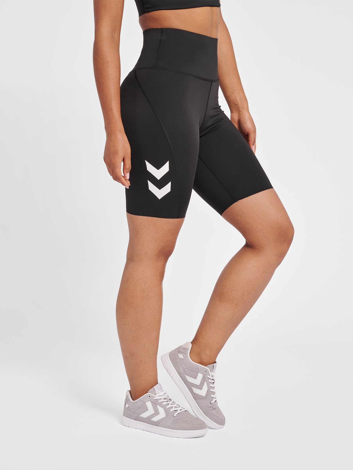 hummel Women's Mindful Training Grace High Waist Tight Shorts-5