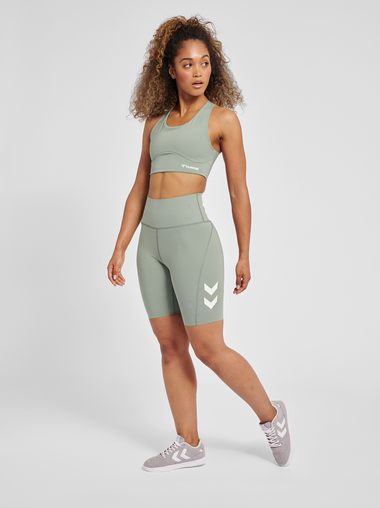 hummel Women's Mindful Training Grace High Waist Tight Shorts-4