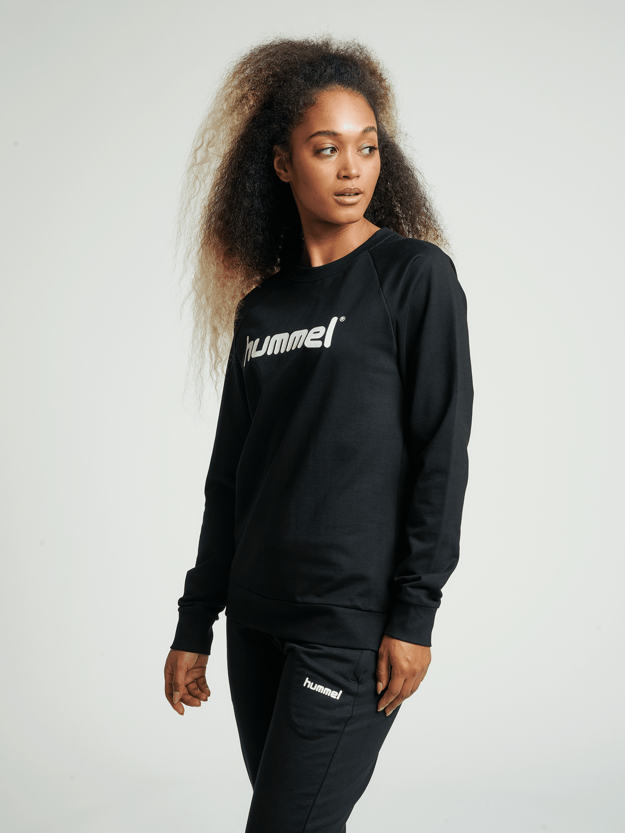 hummel Women's Go Cotton Logo Sweatshirt-4