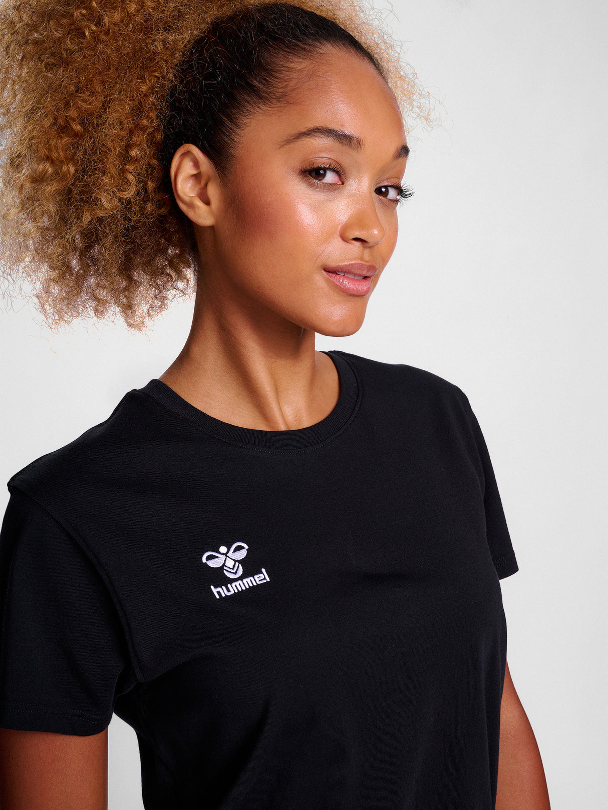 hummel Women's Go 2.0 Short Sleeve T-Shirt-6