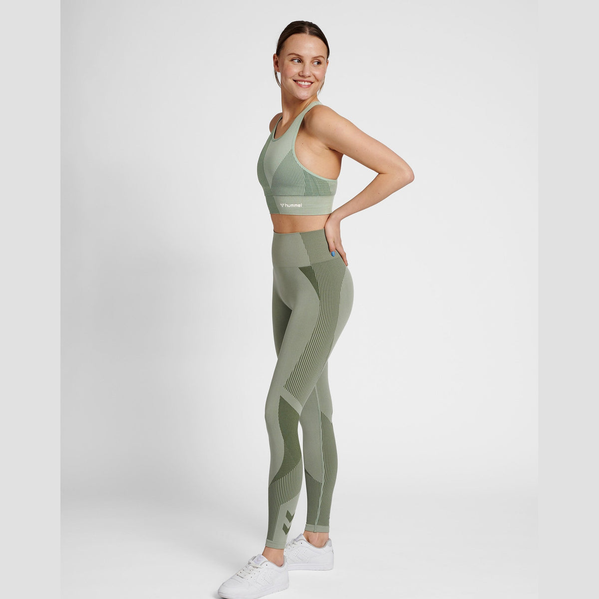hummel Women's Mindful Training Unite Seamless Sports Top-6