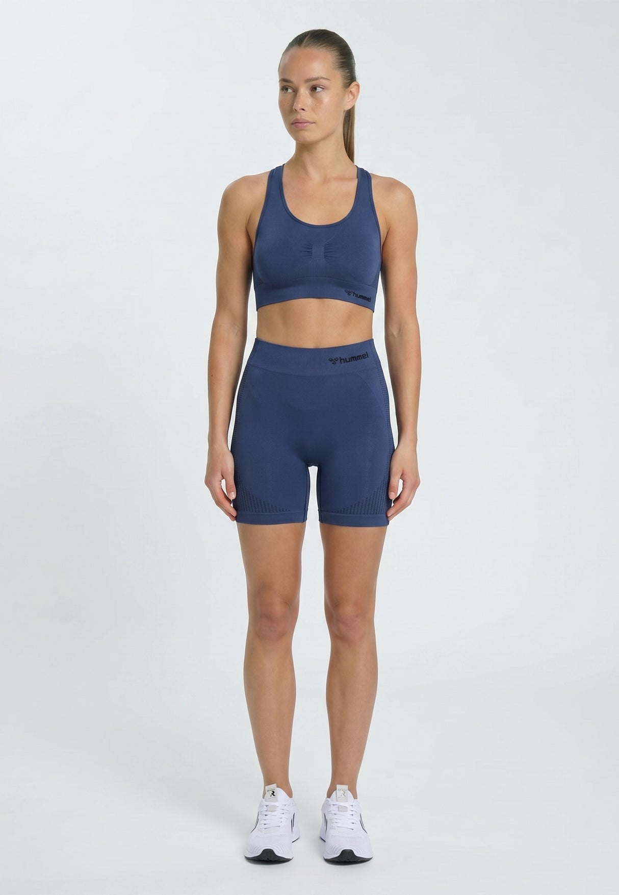 hummel Women's Mindful Training Shaping Seamless Mid Waist Shorts-6
