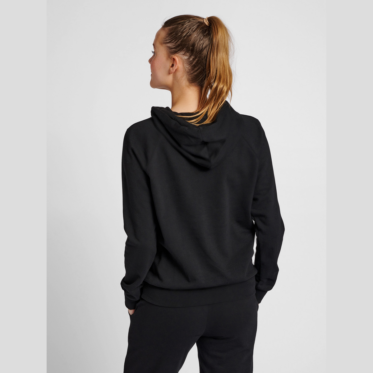 hummel Women's Noni 2.0 Hoodie-4
