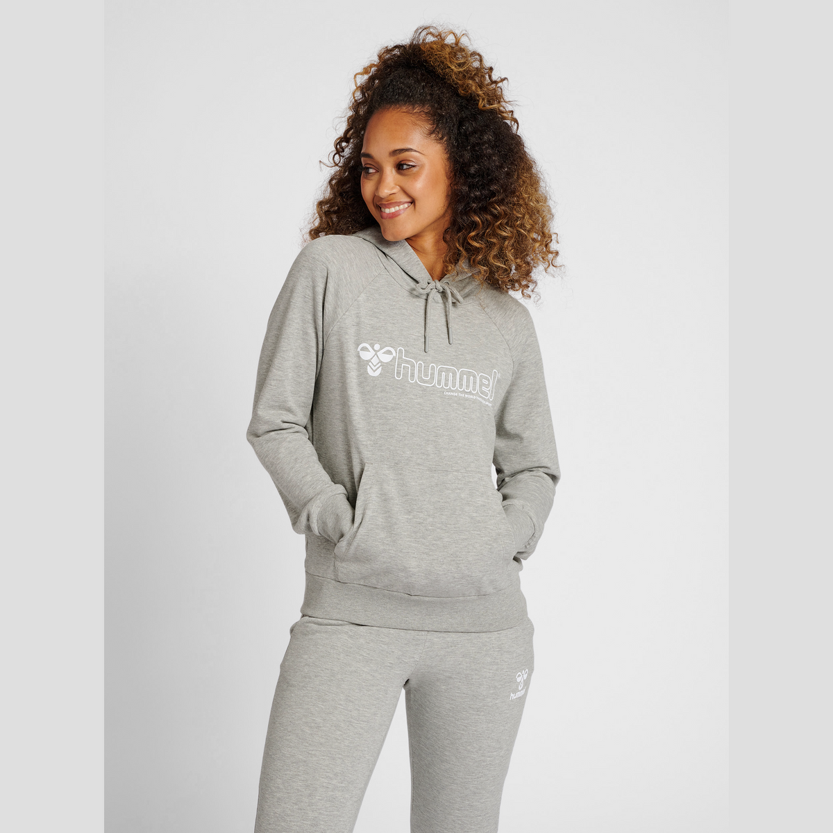 hummel Women's Noni 2.0 Hoodie-5