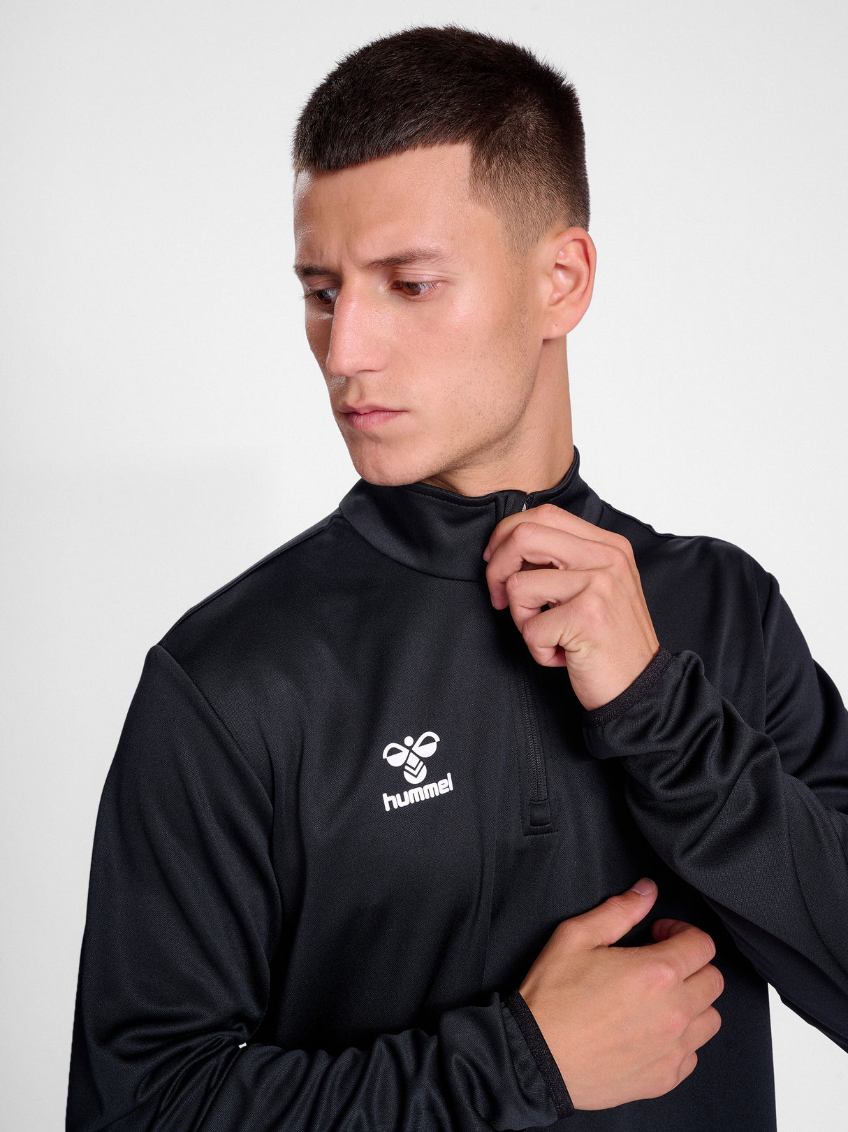 hummel Unisex Essential Half-Zip-6