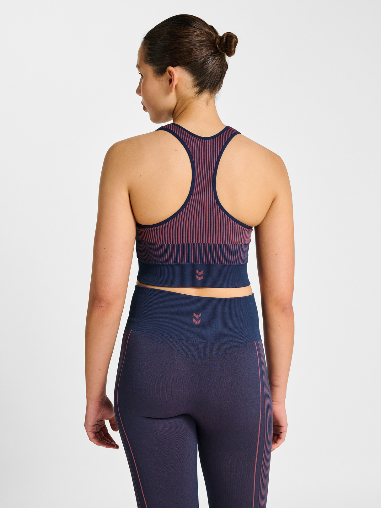 hummel Women's Yoga Seamless Crop Top-5