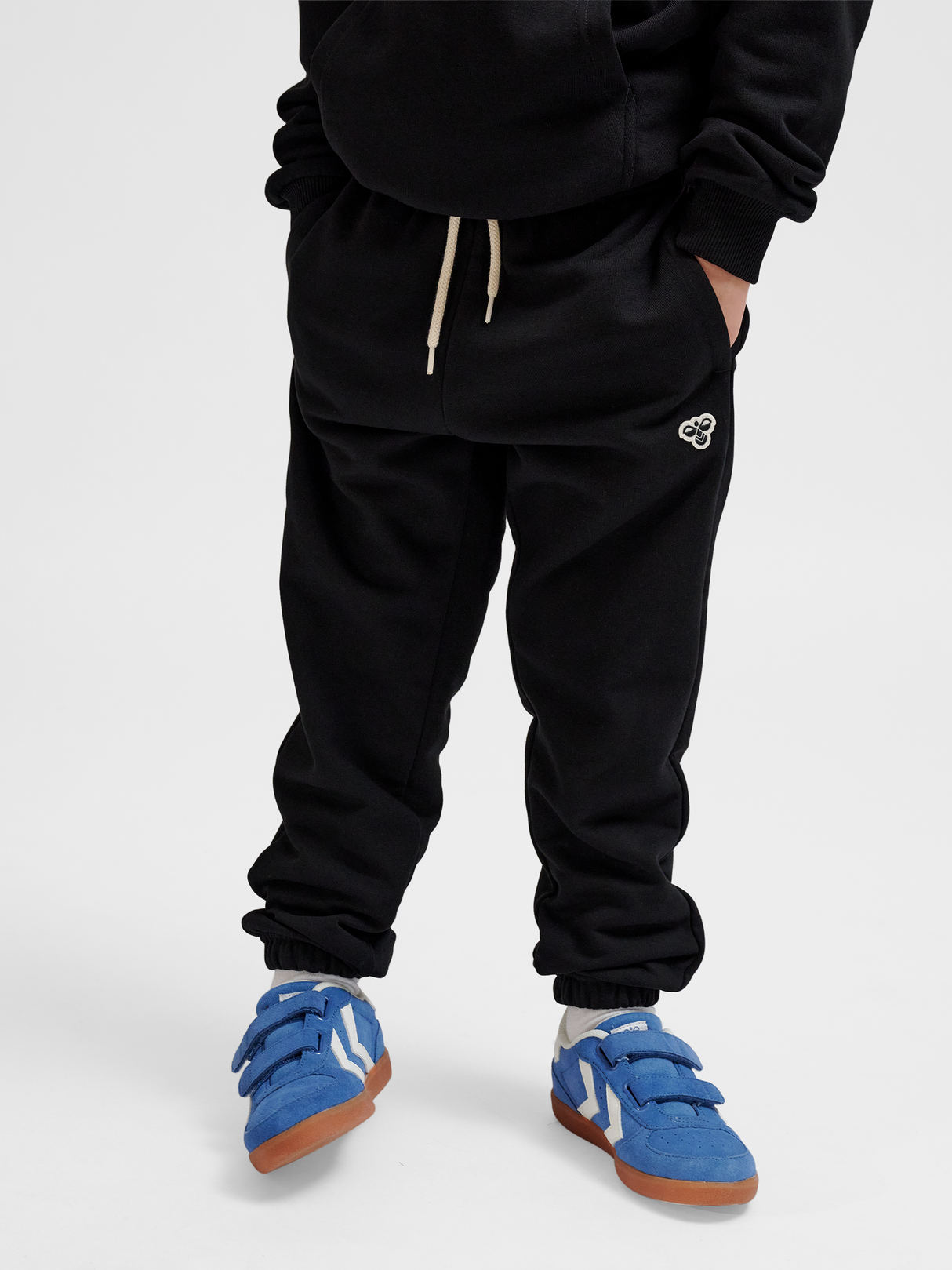 hummel Youth Loose Sweatpants Bee-4
