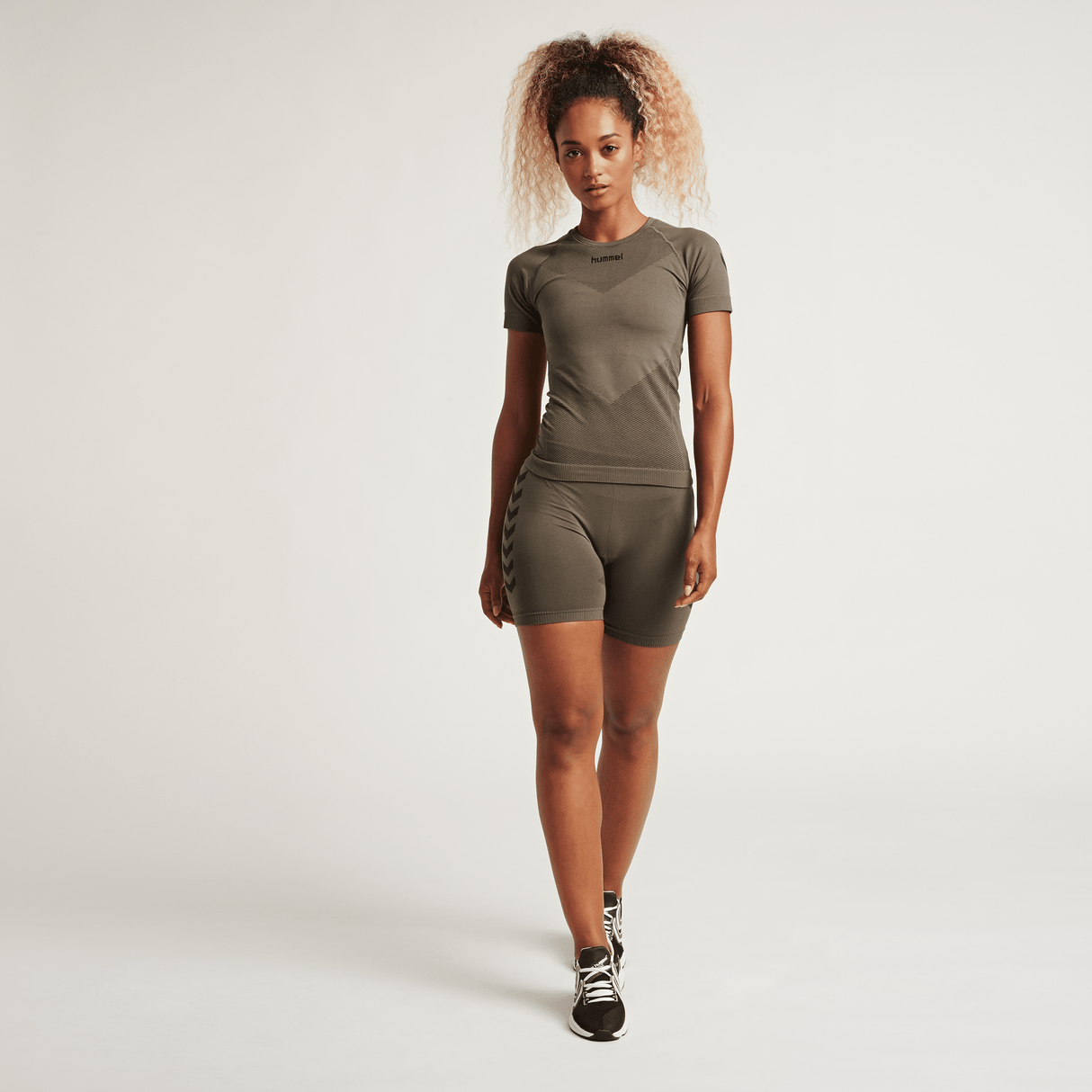 hummel Women's Hummel First Seamless Tr Sht Tigh-4