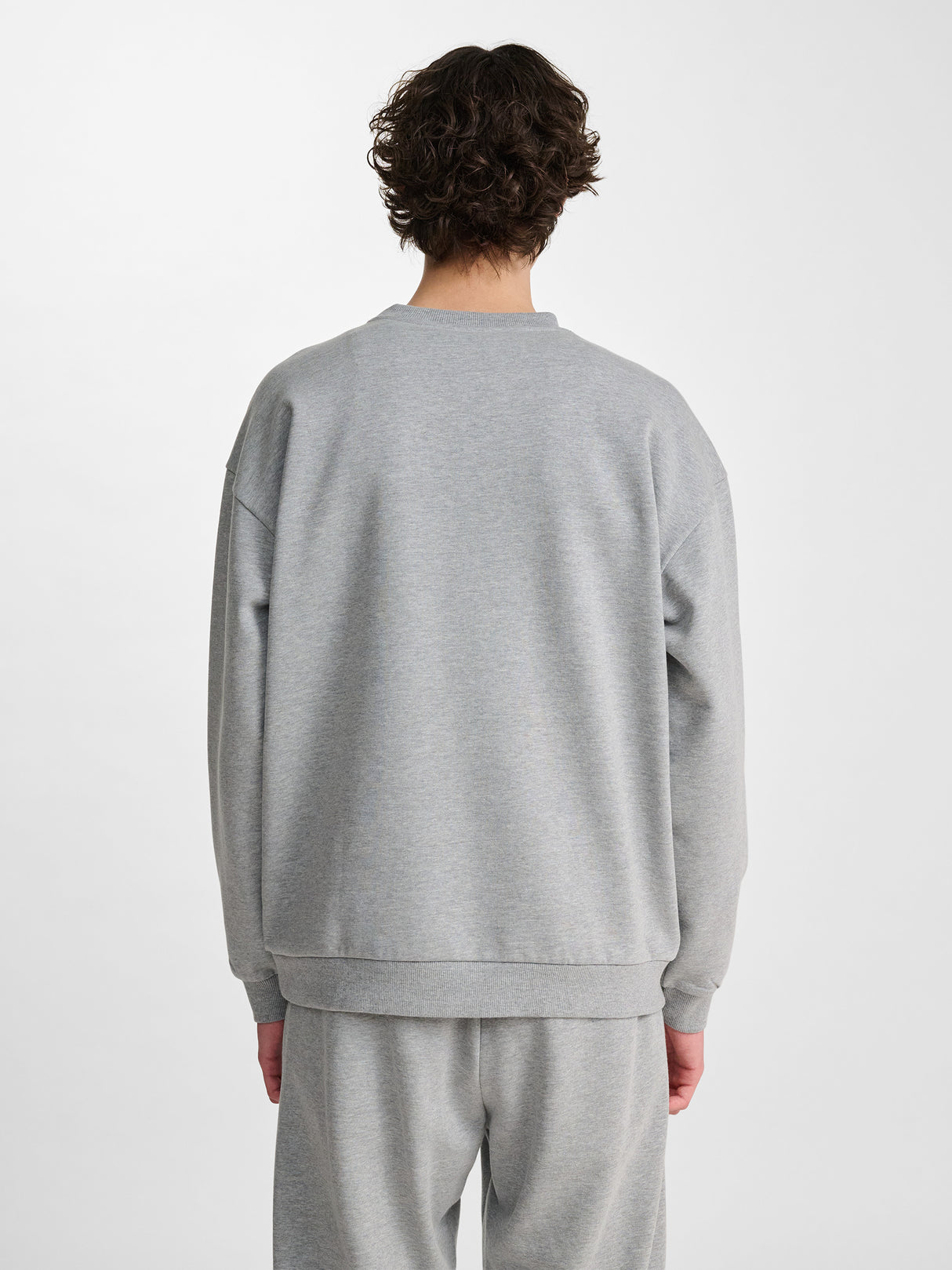 hummel Unisex Loose Crewneck Bee-6