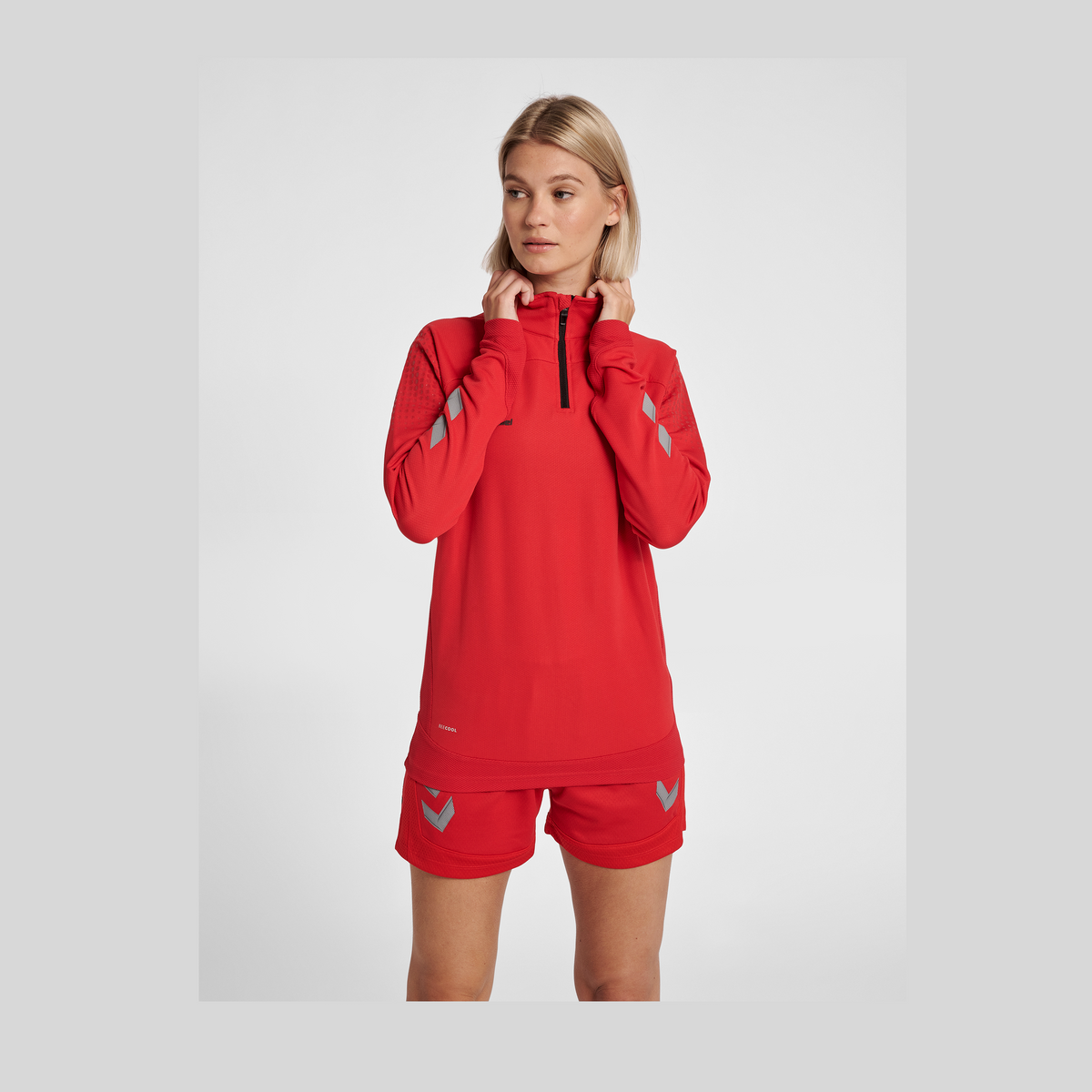 hummel Women's Lead Half Zip-5