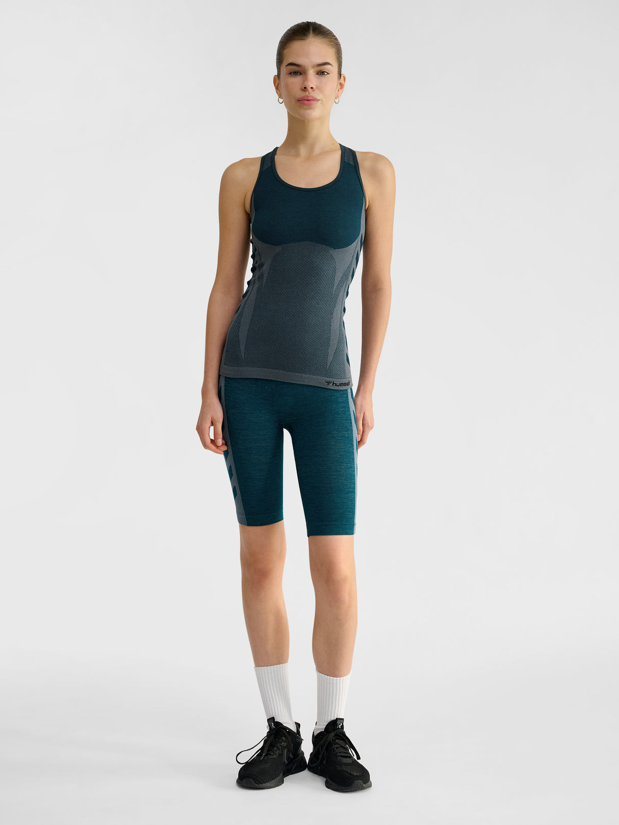 hummel Women's Clea Seamless Top-7