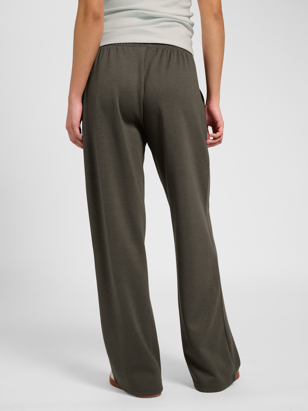 hummel Women's Yoga Soft Sweatpants-4