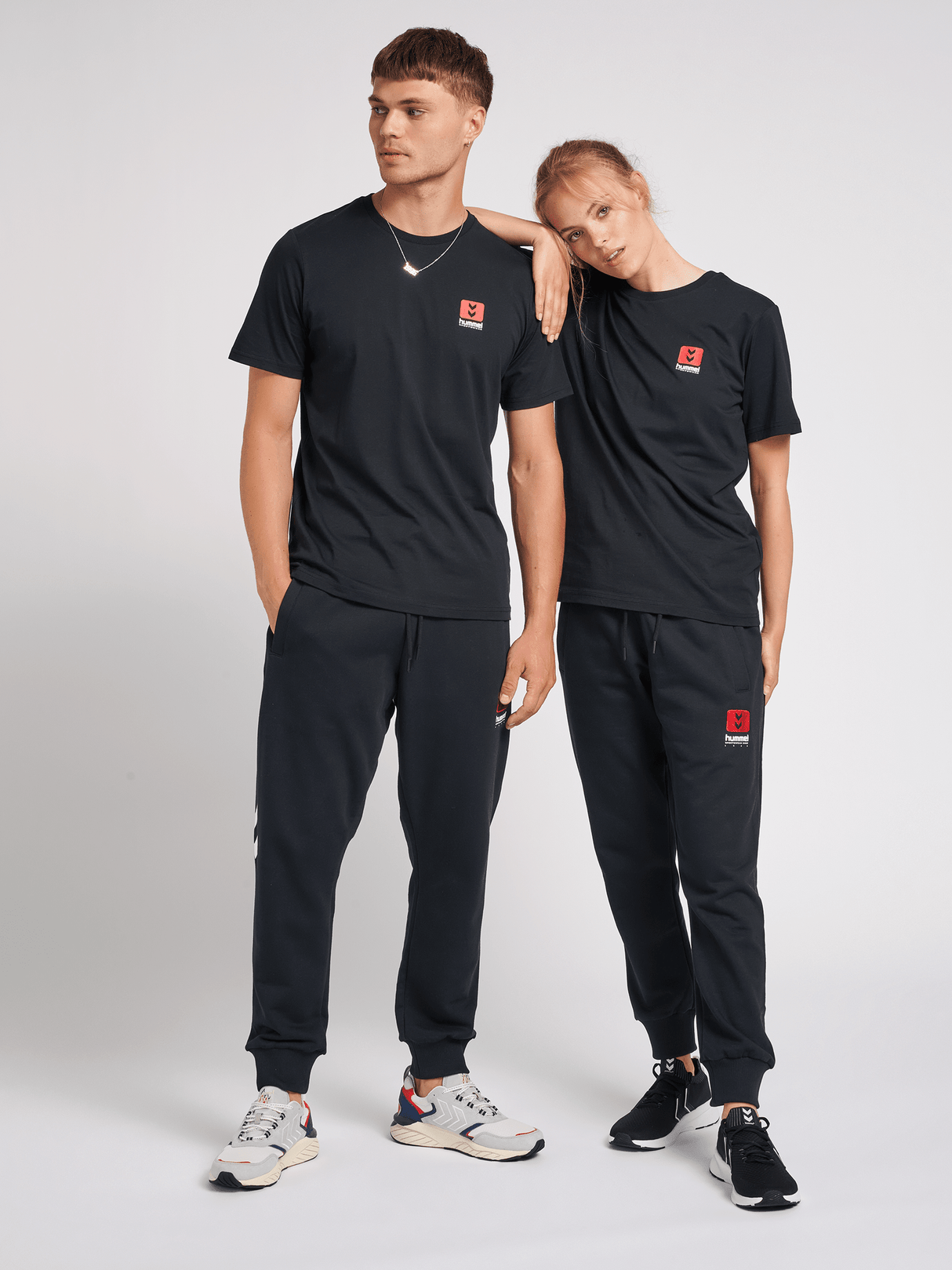 hummel Unisex Legacy Graham T-Shirt-5