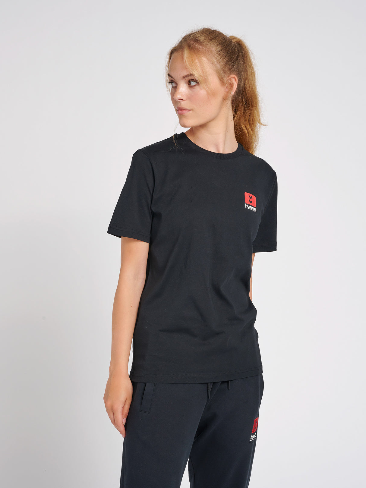 hummel Unisex Legacy Graham T-Shirt-6