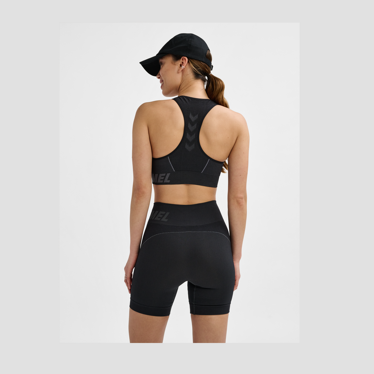 hummel Women's Training Essentials Christel Seamless Sports Top-5