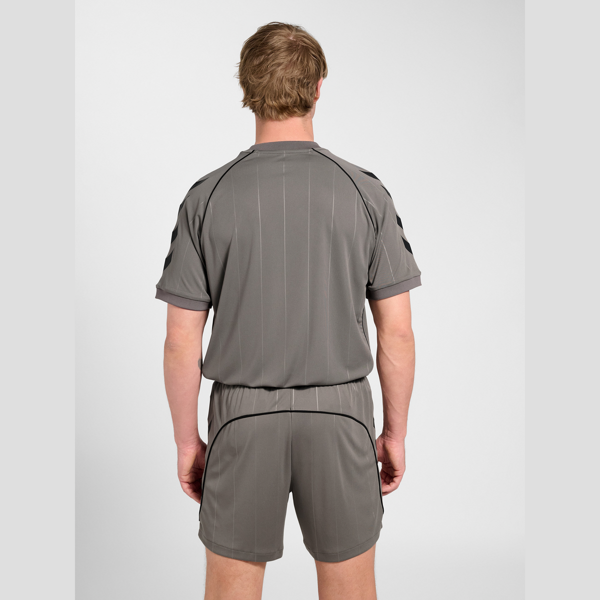 hummel Men's Pitch Short Sleeve T-Shirt-5