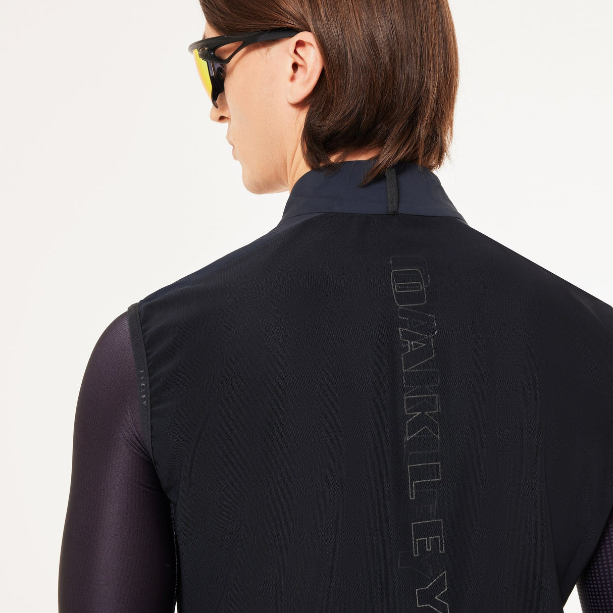 Oakley Men's Endurance Pkbl Wind Vest 2.0-8